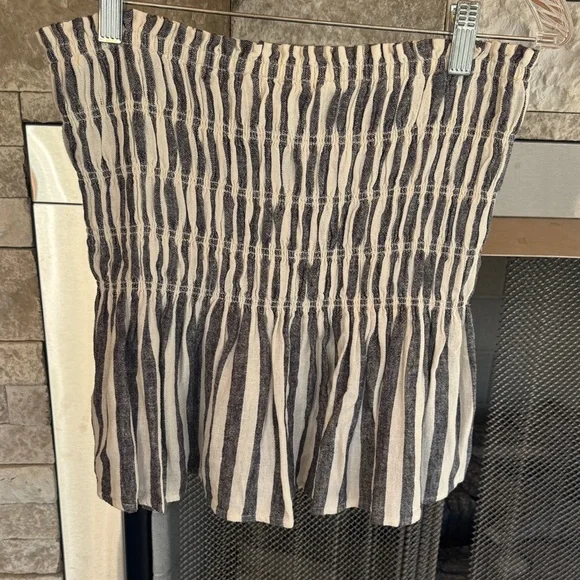 NWT Universal Threads Striped Peplum Tube Top, sz small - Picture 2 of 6